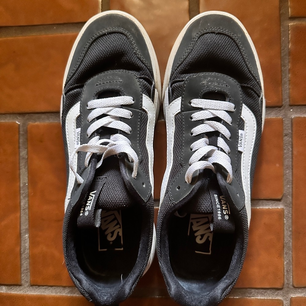 Women’s Vans-Range EXP Low-Top Sneakers